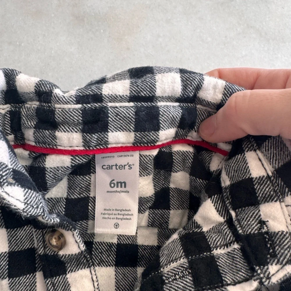 Carter's Black & White Plaid Button-Down Shirt size 6 mos